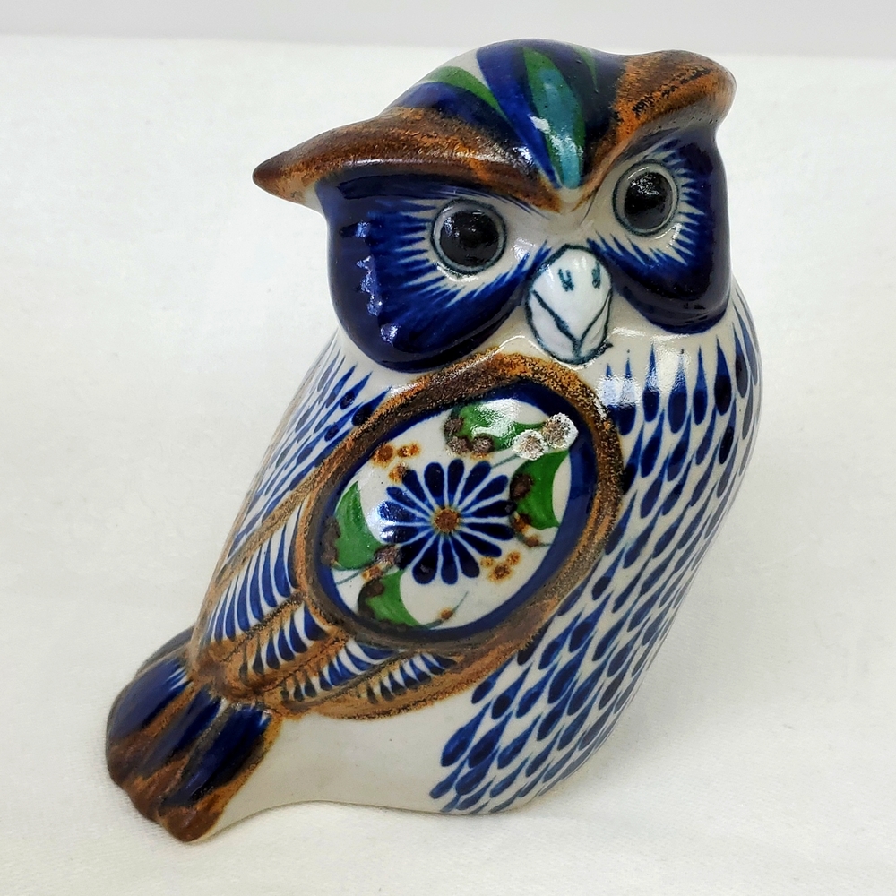 Mexican handmade  Tonala  artist signed folk art owl-figure made in Mexico